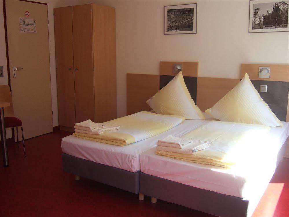 Hostel Djh Jugendgästehaus Adolph Kolping